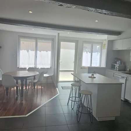 Διαμέρισμα A 5km De Montauban A *