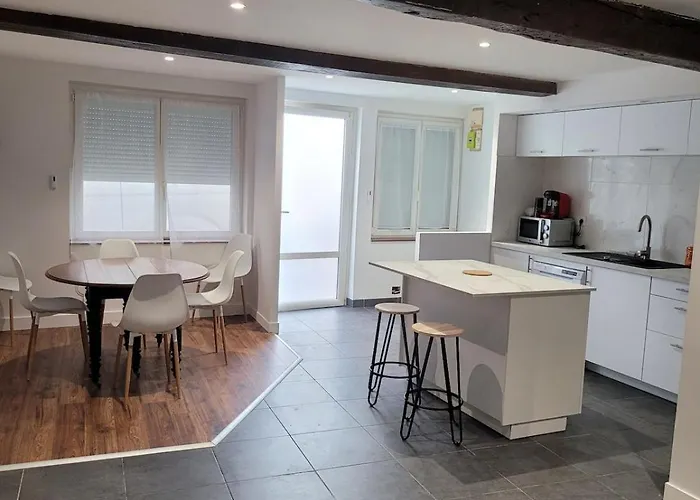 A 5km De Montauban A *